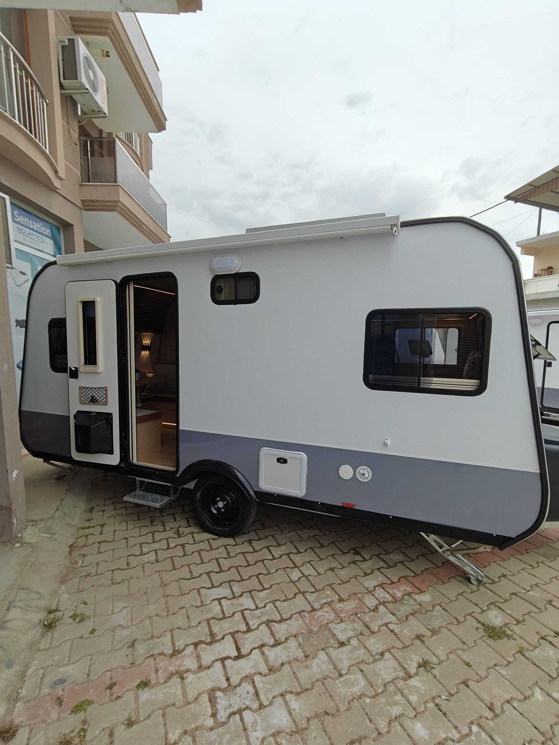 YK-470 LUIZA dış görünüm